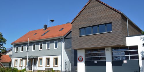 Bürgerhaus Keulos mit neuem Feuerwehrhaus