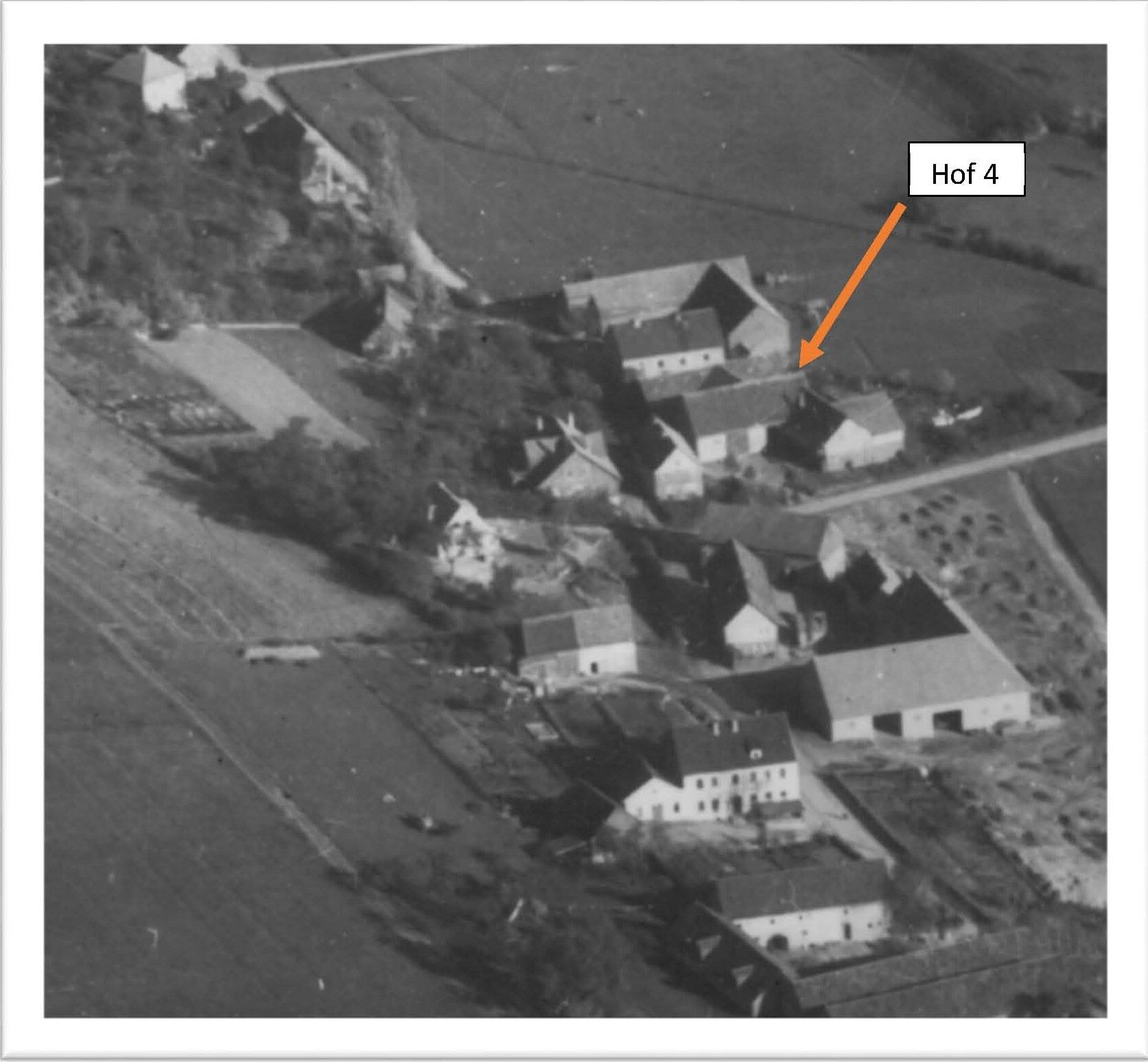 Der Hof auf der Luftaufnahme von 1937