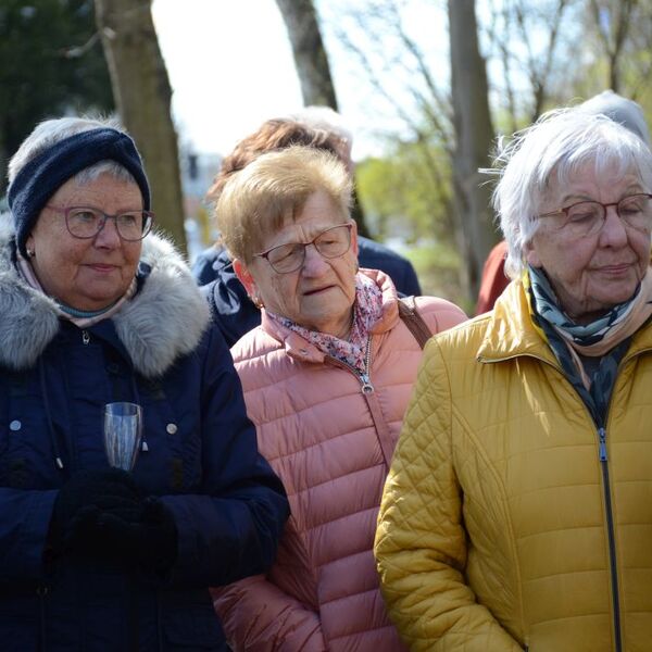 Enthüllung Denkmäler Grezzbachpark 27