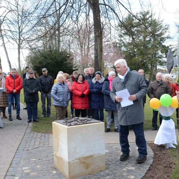 Enthüllung Denkmäler Grezzbachpark 6