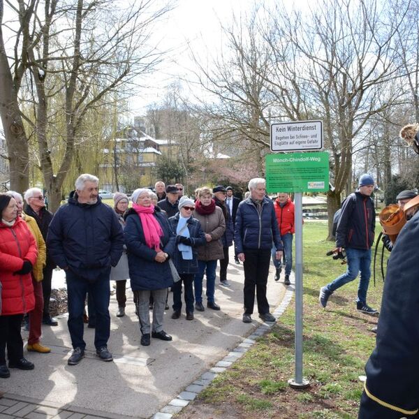 Enthüllung Denkmäler Grezzbachpark 9