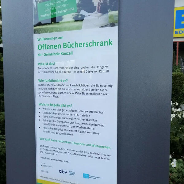 enthuellung offener buecherschrank foto nr-15