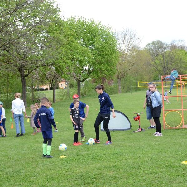 Familienfest im Grezzbachpark 27