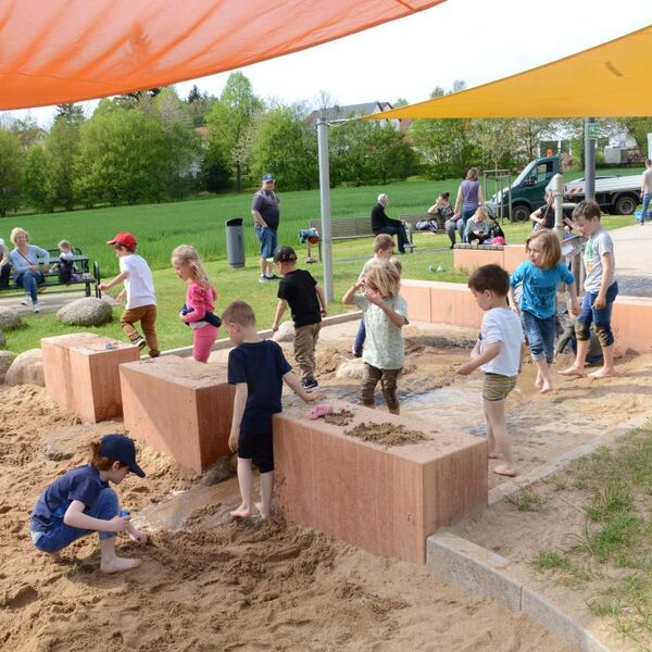 Familienfest im Grezzbachpark 33