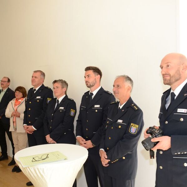 Innenminister Poseck übergibt Siegel 1