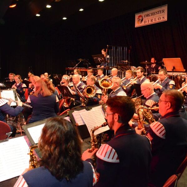 Jubiläumskonzert mit dem Orchester Dirlos Foto Nr. 1