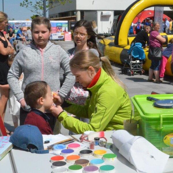 Kinderschminken macht Spaß