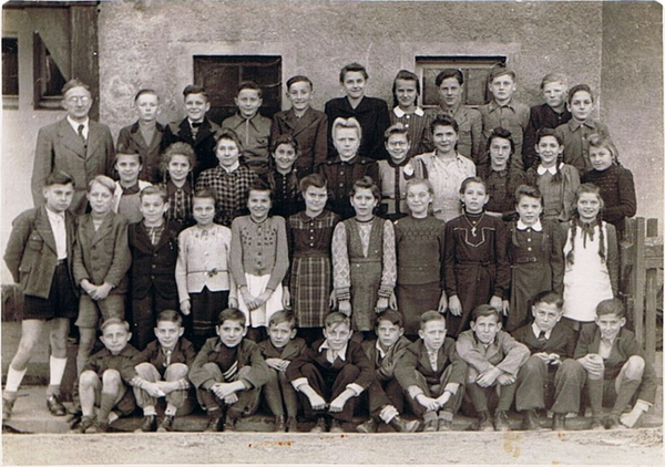 Klassenfoto von 1948 Alte Schule Engelhelms