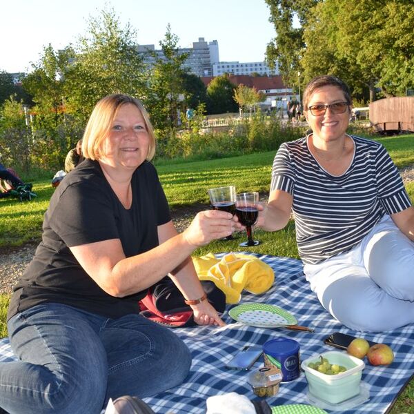 Literarischer Abend im Grezzbachpark Foto Nr. 9