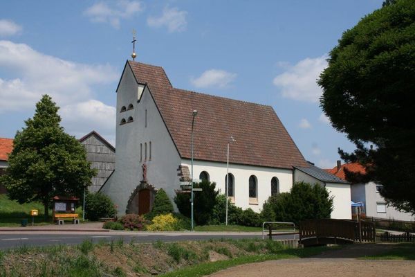 Wissels Dorfplatz und Kirche
